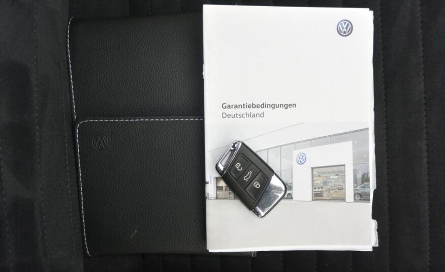 Volkswagen Passat 2.0TDi DSG, LED, NAVI 110kW