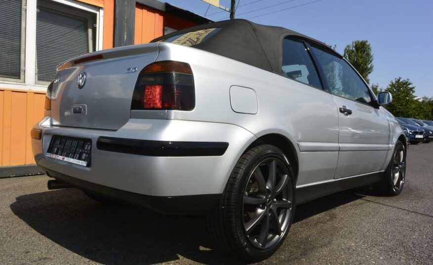 Volkswagen Golf 2.0i 85kW