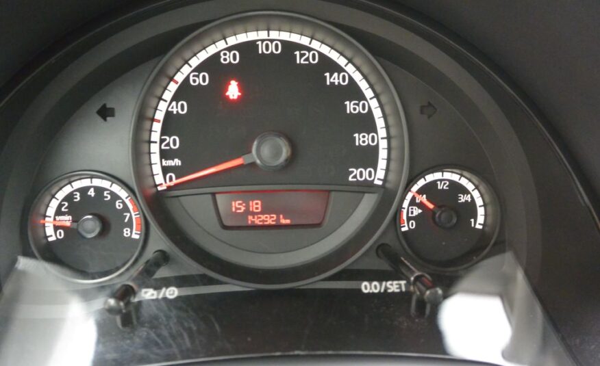 Volkswagen up! 1.0MPi klima,vyhřív.sedadla 44kW