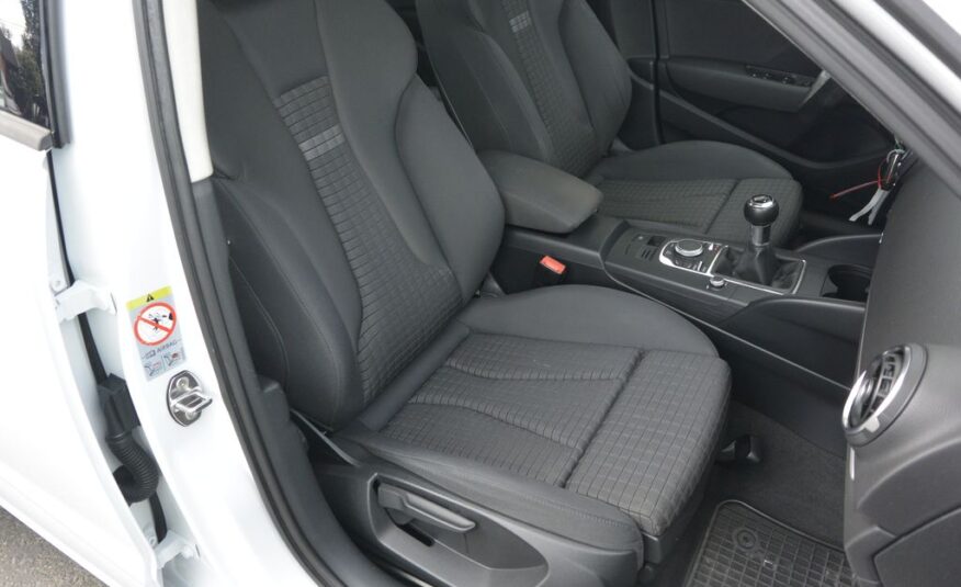 Audi A3 2.0TDi Spotback 110kW Xenon 110kW