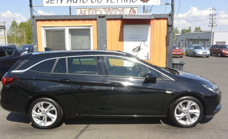 Opel Astra 1.6CDTi ST Cosmo 81kW