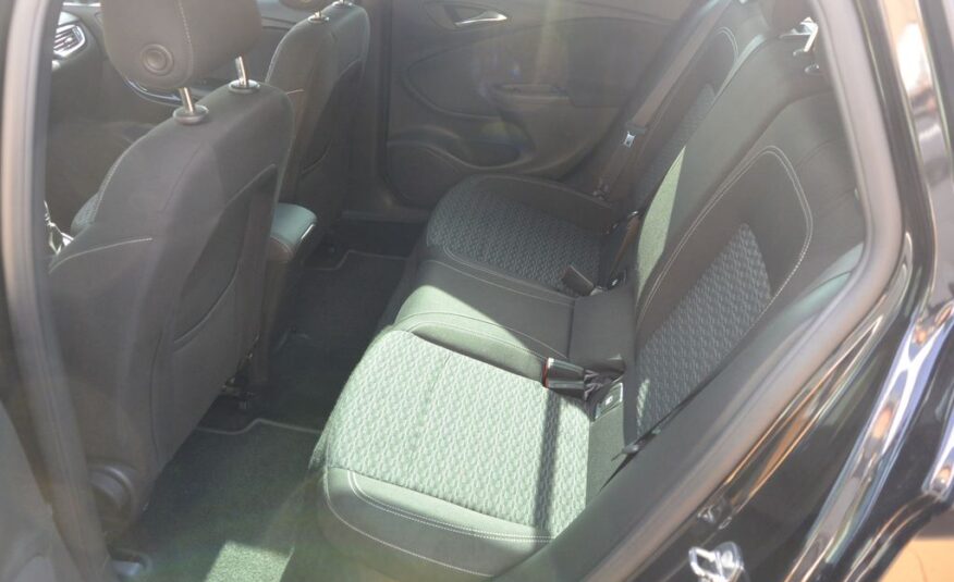 Opel Astra 1.6CDTi ST Cosmo 81kW