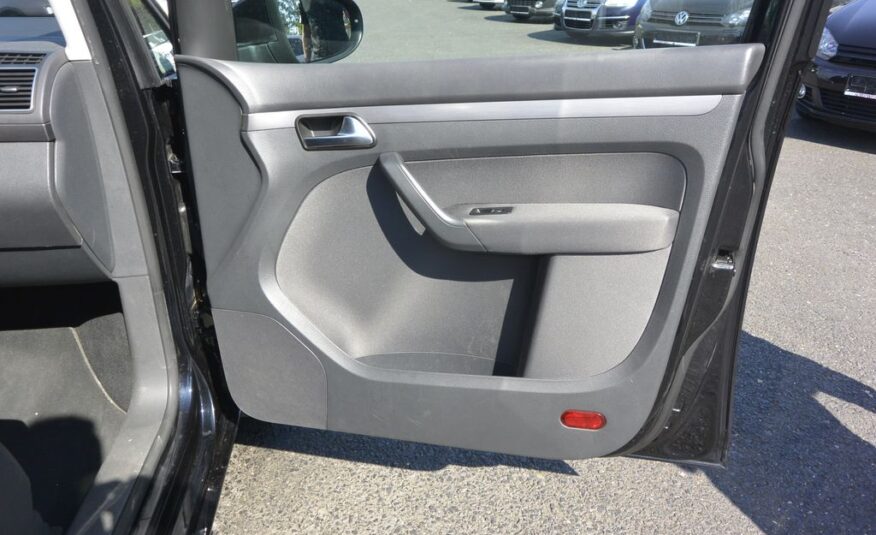 Volkswagen Touran 1.6TDi  Comfortline 77kW