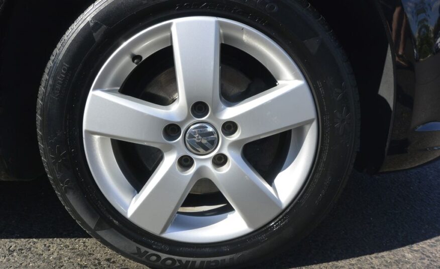 Volkswagen Touran 1.6TDi  Comfortline 77kW