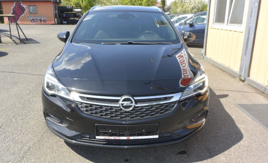 Opel Astra 1.6CDTi ST Cosmo 81kW