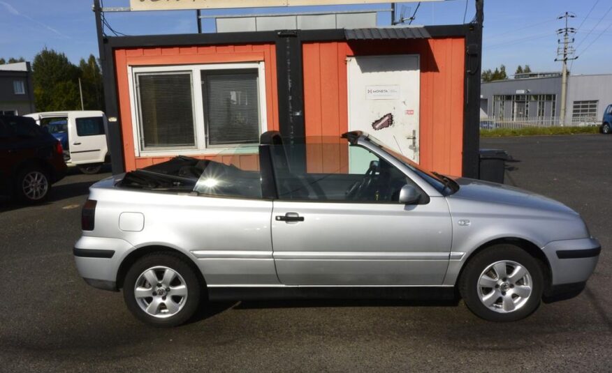 Volkswagen Golf 2.0i 85kW