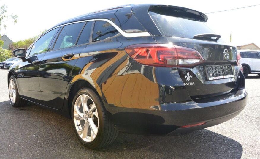 Opel Astra 1.6CDTi ST Cosmo 81kW