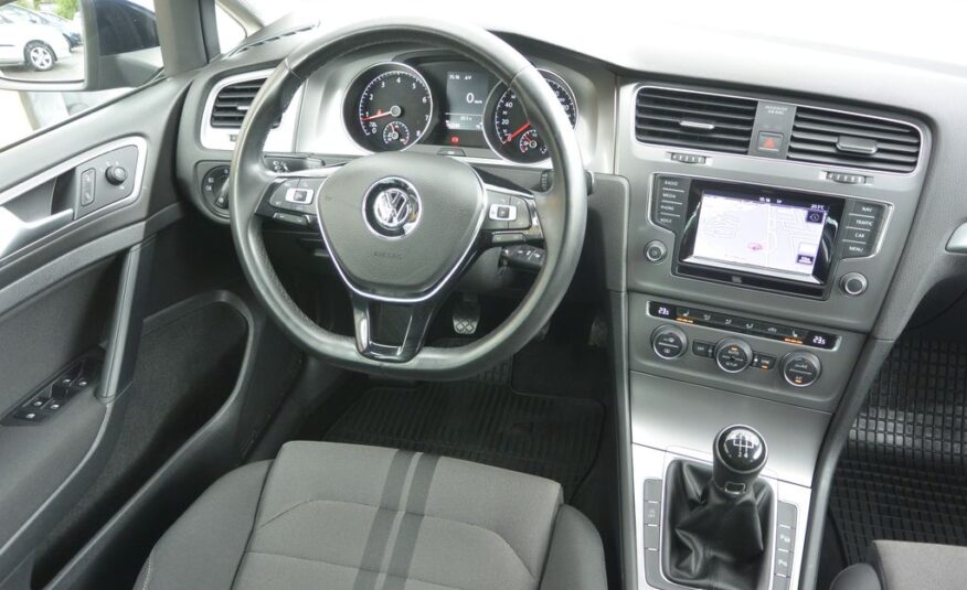 Volkswagen Golf VII 1.2TSi NAVI 63kW