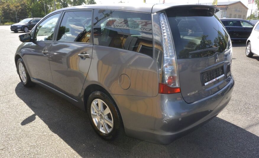 Mitsubishi Grandis 2.0DI-D 6míst 103kW