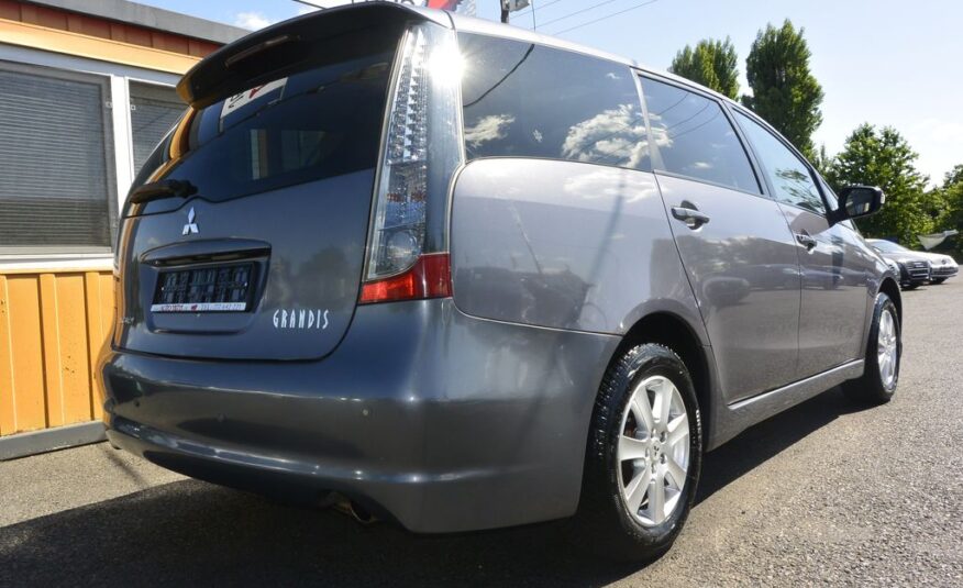 Mitsubishi Grandis 2.0DI-D 6míst 103kW
