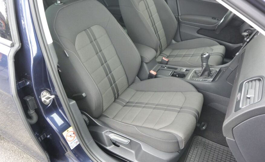 Volkswagen Golf VII 1.2TSi NAVI 63kW