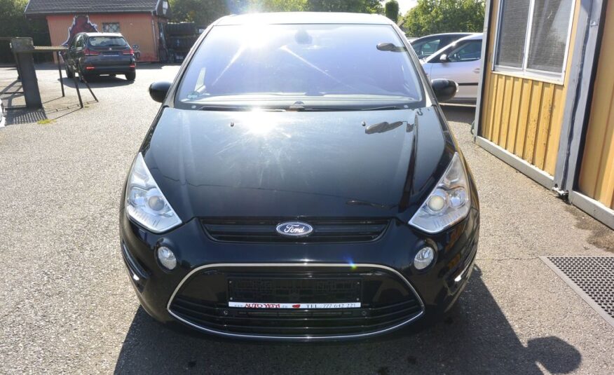 Ford S-Max 2.2TDCi AT Titanium 7míst 147k 147kW