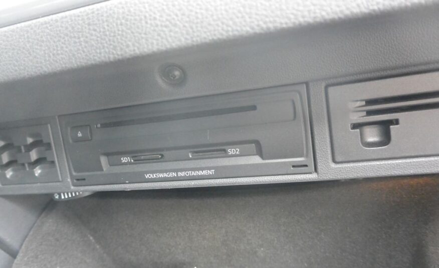 Volkswagen Golf VII 1.2TSi NAVI 63kW