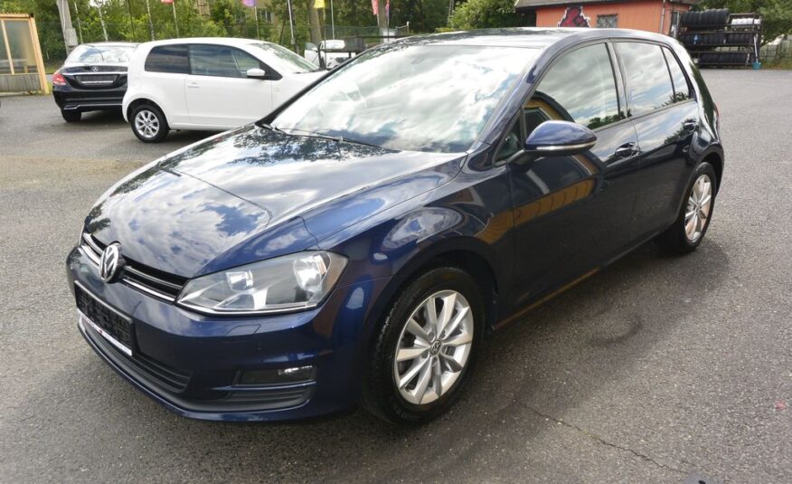 Volkswagen Golf VII 1.2TSi NAVI 63kW