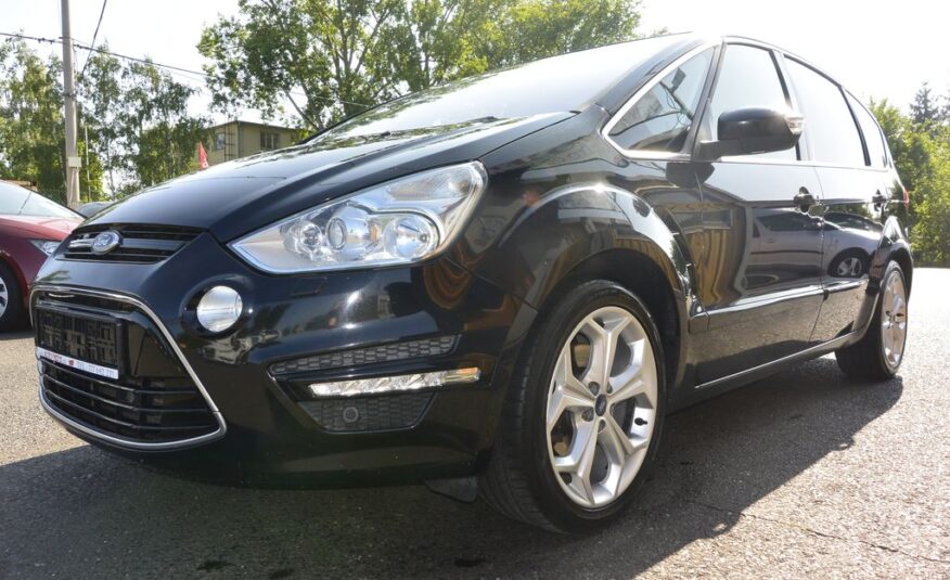 Ford S-Max 2.2TDCi AT Titanium 7míst 147k 147kW