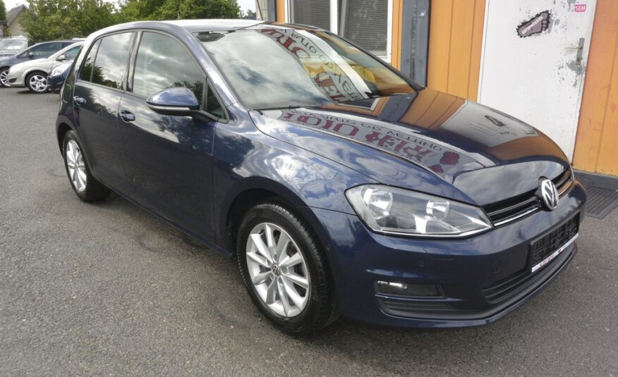 Volkswagen Golf VII 1.2TSi NAVI 63kW