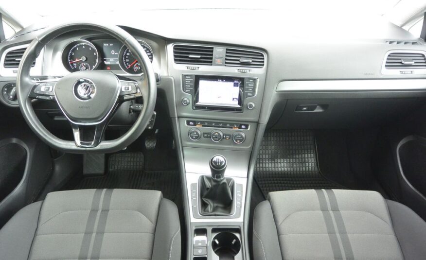 Volkswagen Golf VII 1.2TSi NAVI 63kW