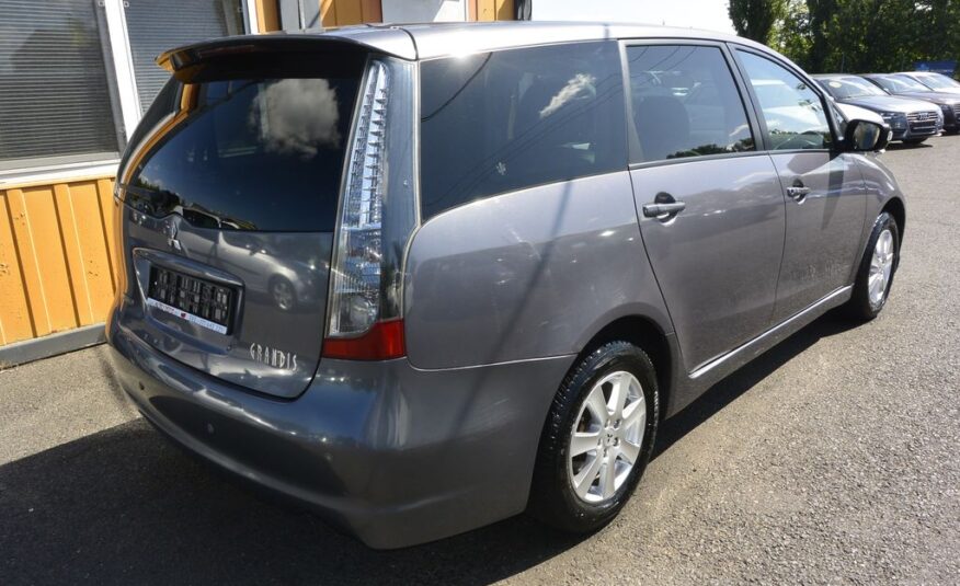 Mitsubishi Grandis 2.0DI-D 6míst 103kW