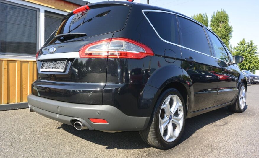 Ford S-Max 2.2TDCi AT Titanium 7míst 147k 147kW