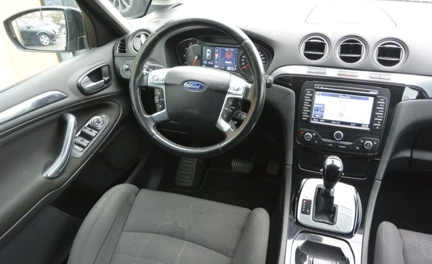 Ford S-Max 2.2TDCi AT Titanium 7míst 147k 147kW