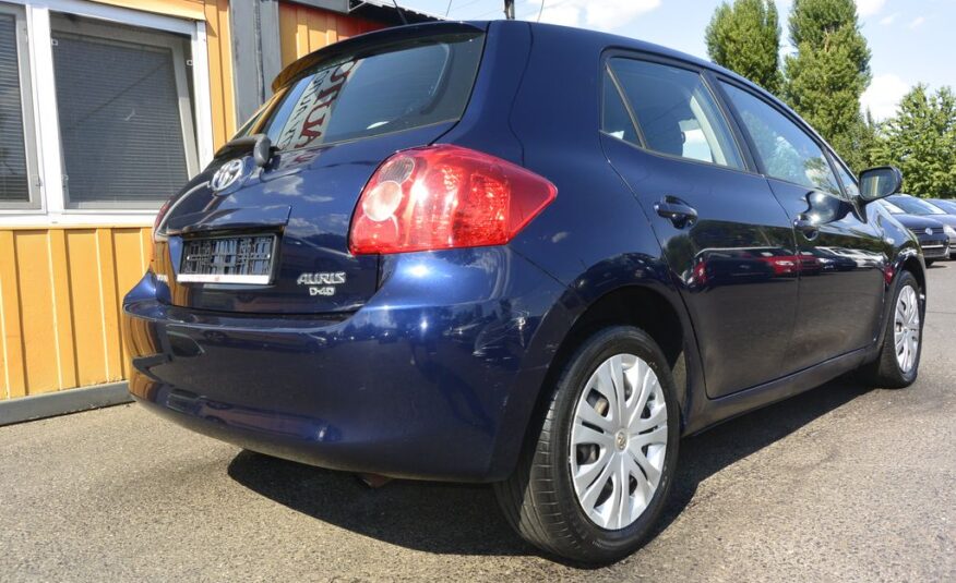 Toyota Auris 2.0D-4D 93kW