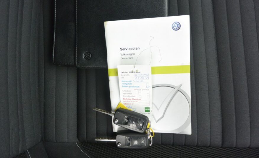 Volkswagen Touran 2.0TDi Comfortline 103kW NAVI 103kW