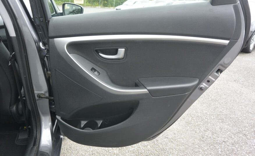 Hyundai i30 1.4CVVT 73kW