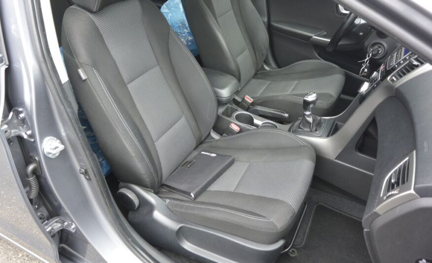Hyundai i30 1.4CVVT 73kW