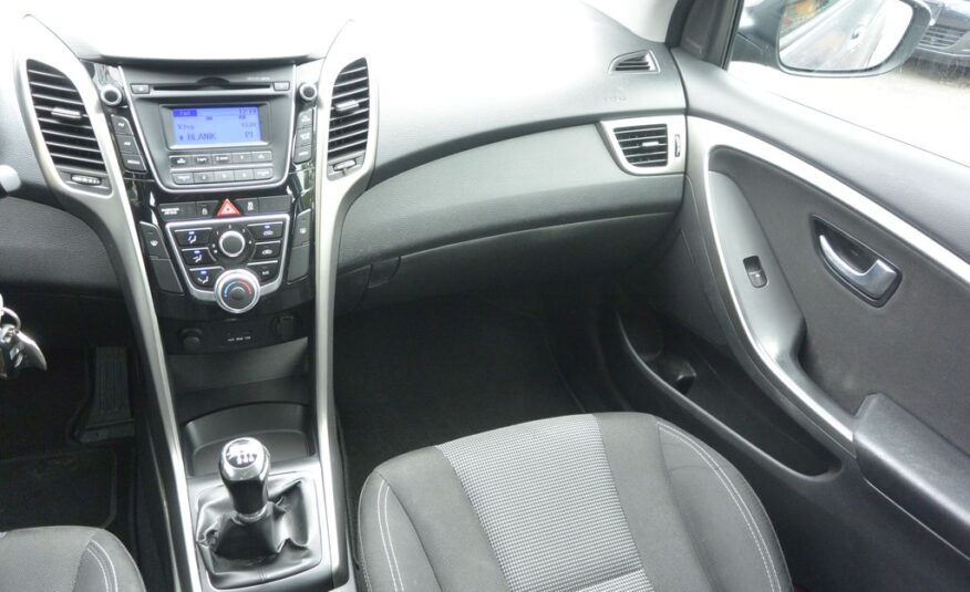 Hyundai i30 1.4CVVT 73kW