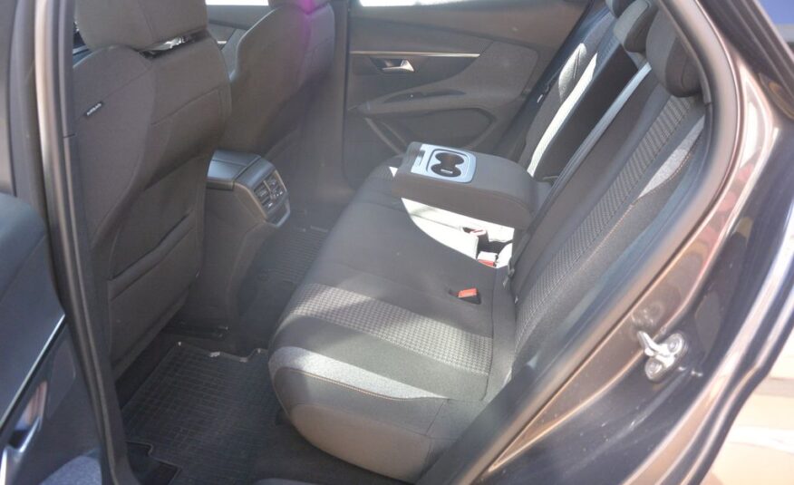 Peugeot 3008 1.2 PureTech 96kW * DPH * 96kW