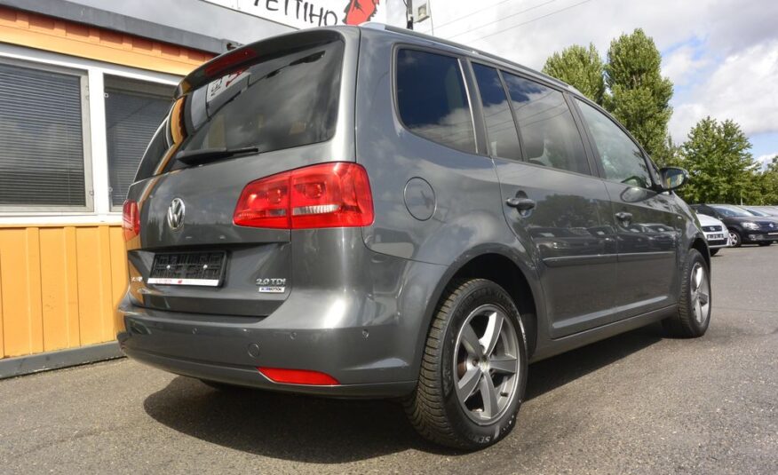 Volkswagen Touran 2.0TDi Comfortline 103kW NAVI 103kW