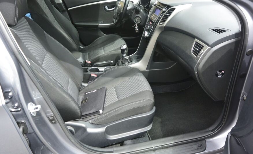 Hyundai i30 1.4CVVT 73kW