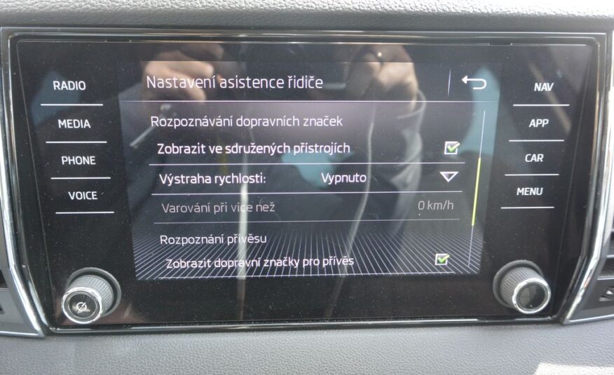 Škoda Karoq 2.0TDi 4×4 STYLE , LED,tažné,N 110kW