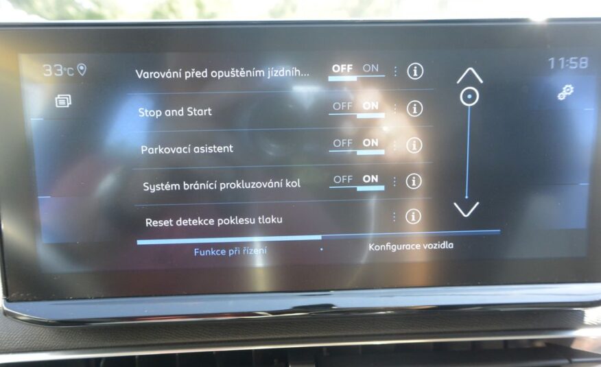 Peugeot 3008 1.2 PureTech 96kW * DPH * 96kW