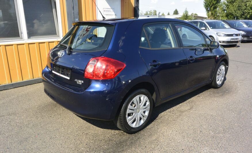 Toyota Auris 2.0D-4D 93kW