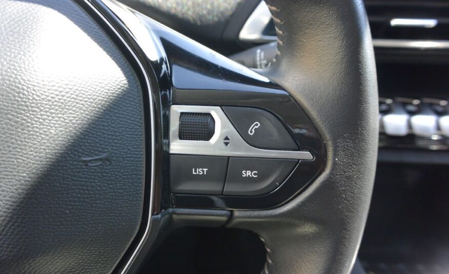 Peugeot 3008 1.2 PureTech 96kW * DPH * 96kW