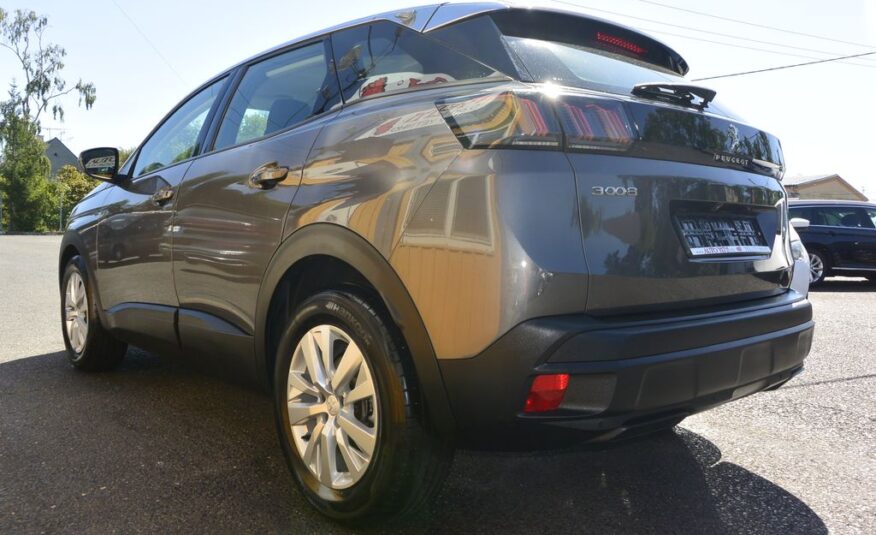 Peugeot 3008 1.2 PureTech 96kW * DPH * 96kW