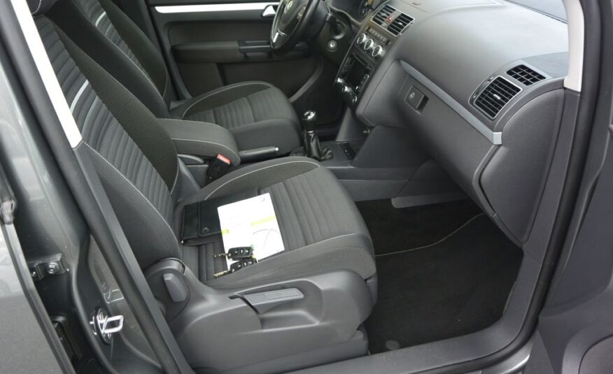 Volkswagen Touran 2.0TDi Comfortline 103kW NAVI 103kW