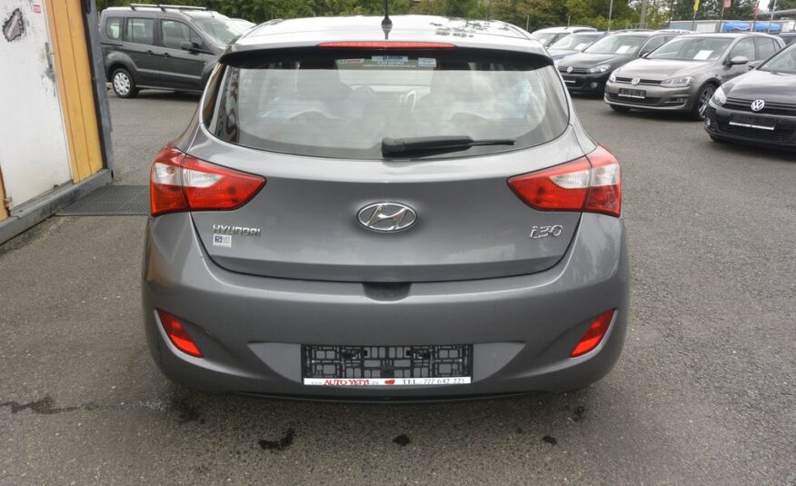 Hyundai i30 1.4CVVT 73kW