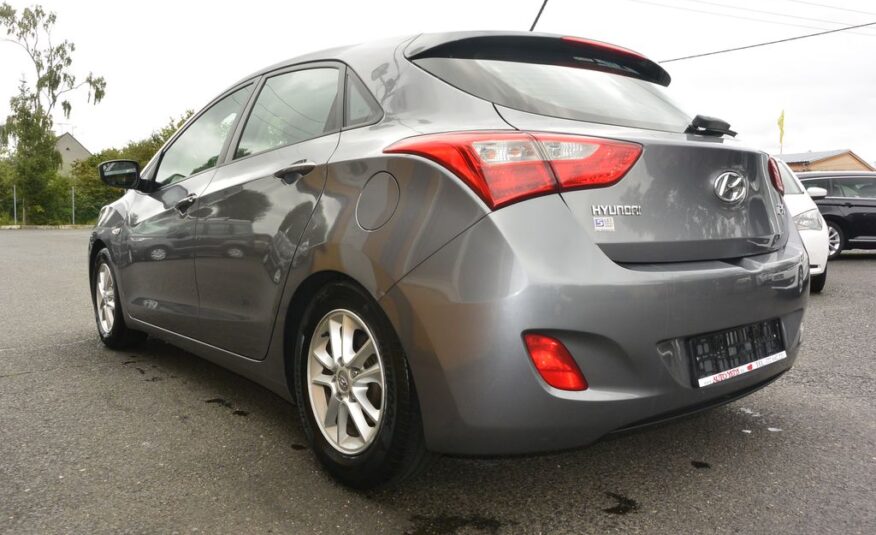 Hyundai i30 1.4CVVT 73kW