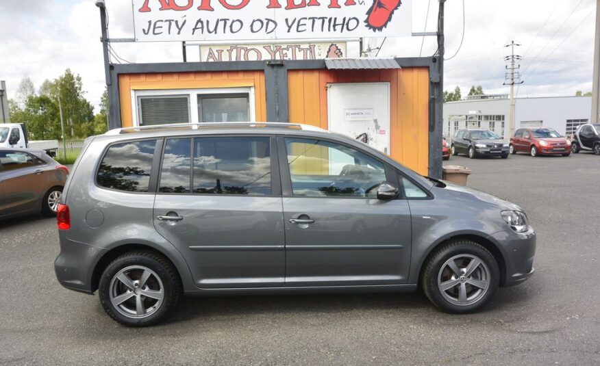 Volkswagen Touran 2.0TDi Comfortline 103kW NAVI 103kW