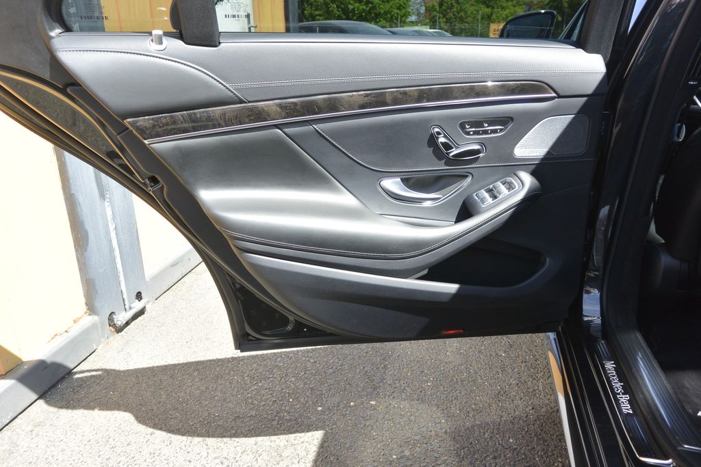 Mercedes-Benz S 400 400d 4MATIC L AMG 250kW