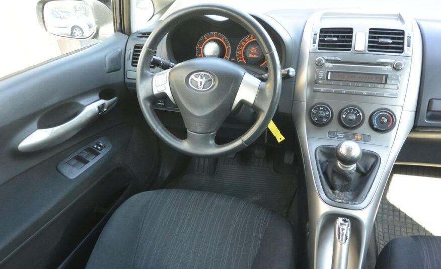 Toyota Auris 2.0D-4D 93kW
