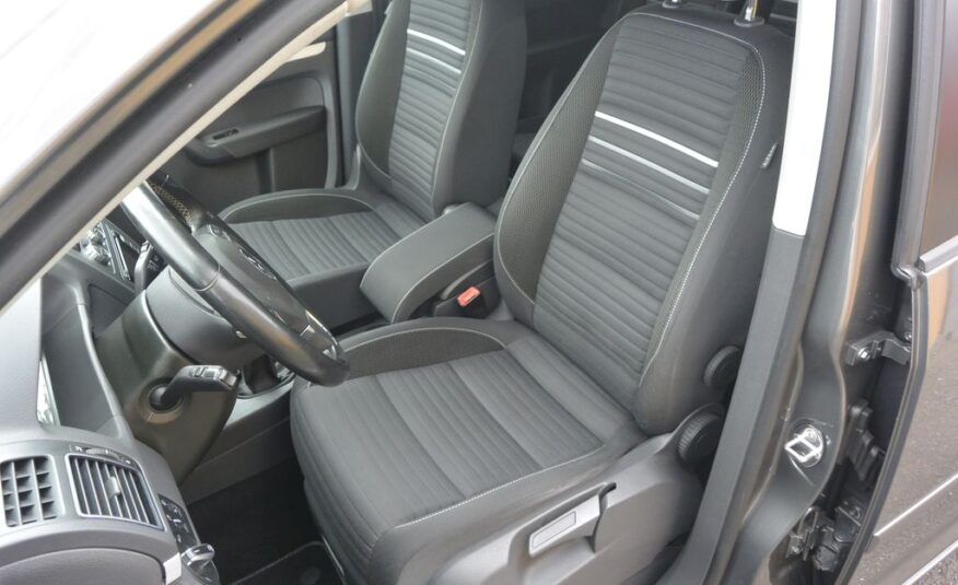 Volkswagen Touran 2.0TDi Comfortline 103kW NAVI 103kW