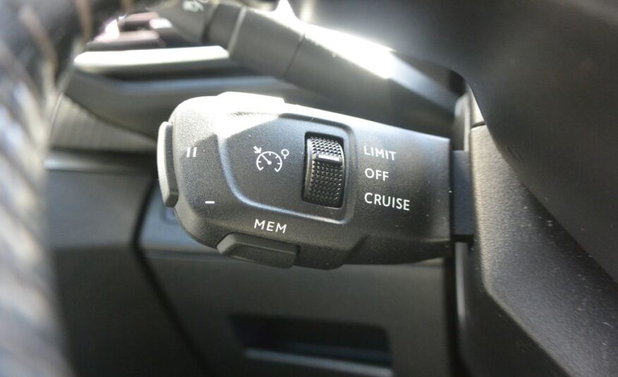 Peugeot 3008 1.2 PureTech 96kW * DPH * 96kW