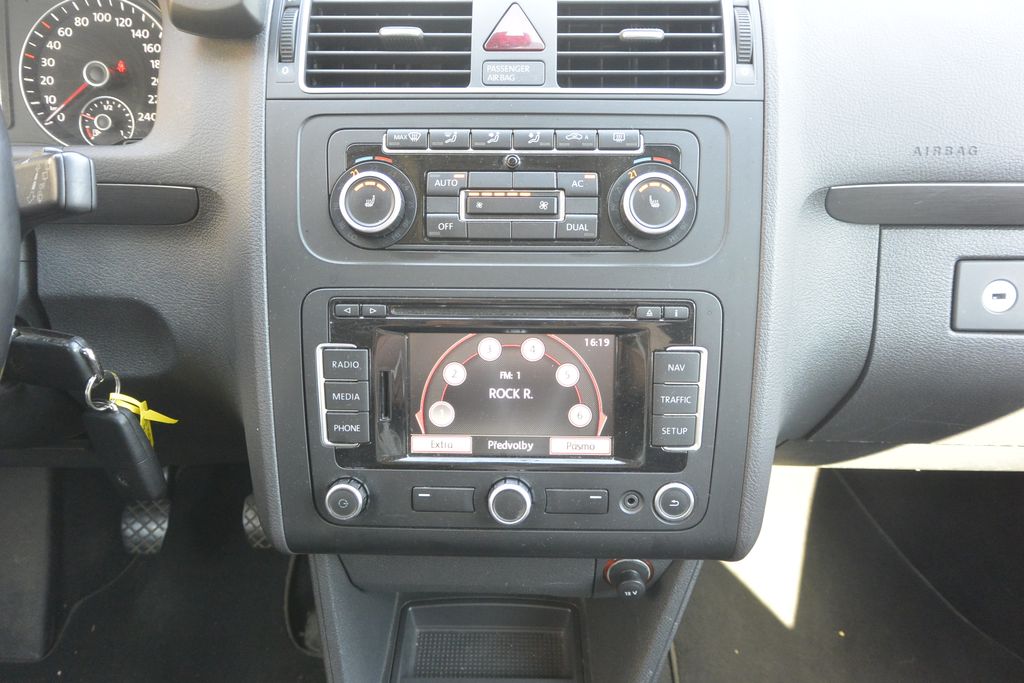 Volkswagen Touran 1.6TDi  Comfortline 77kW