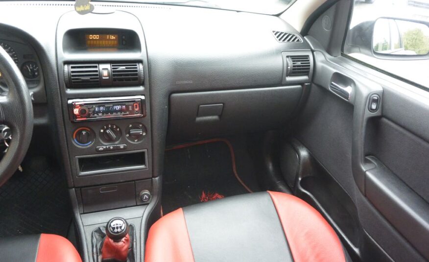 Opel Astra 1.6i16v 83kW