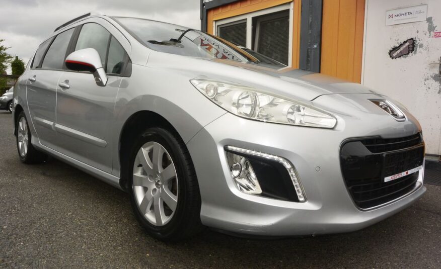 Peugeot 308 2.0HDi SW 7míst 110kW