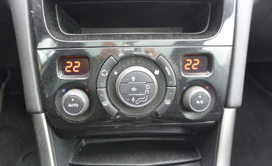 Peugeot 308 2.0HDi SW 7míst 110kW