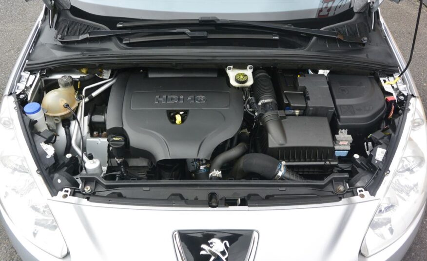 Peugeot 308 2.0HDi SW 7míst 110kW